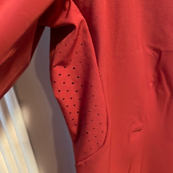 Lululemon Coaches jacket size L - Picture 4 of 5